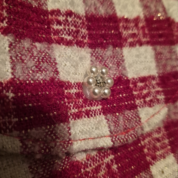 Stylish Red and White Checkered Coat with Bag - Picture 8 of 8